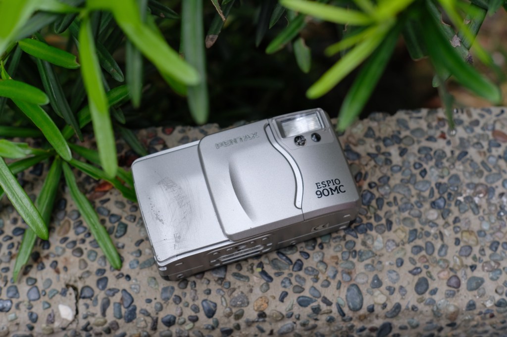 pentax espio 90mc close