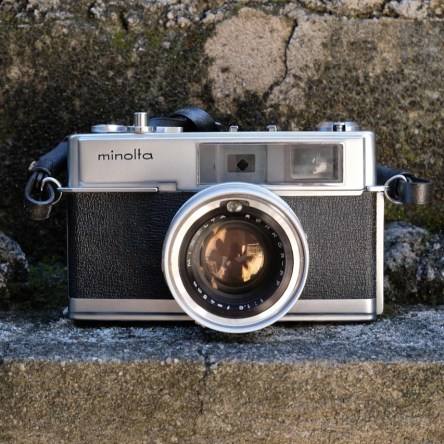Minolta Hi-matic 7 rangefinder film camera