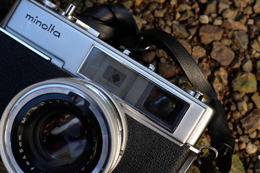 Minolta Hi-Matic 7 rangefinder film camera – King
